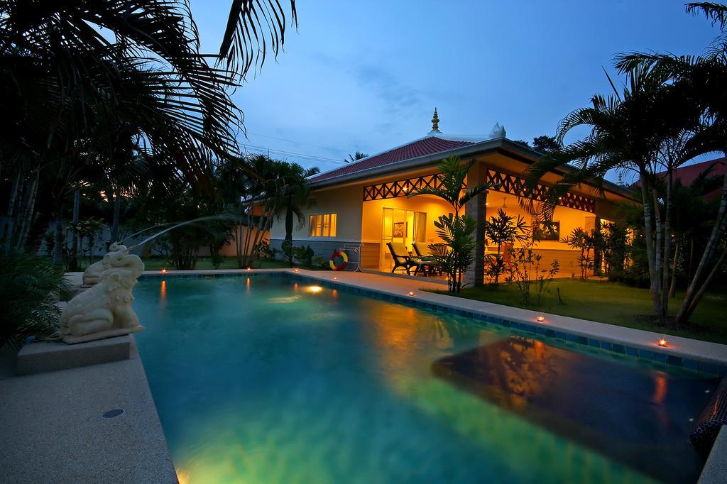 Thai Thani Pool Villa Resort 芭達亞 客房 照片